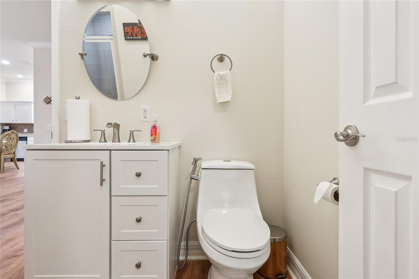 Image 18 of 60 For 215 Vista Drive