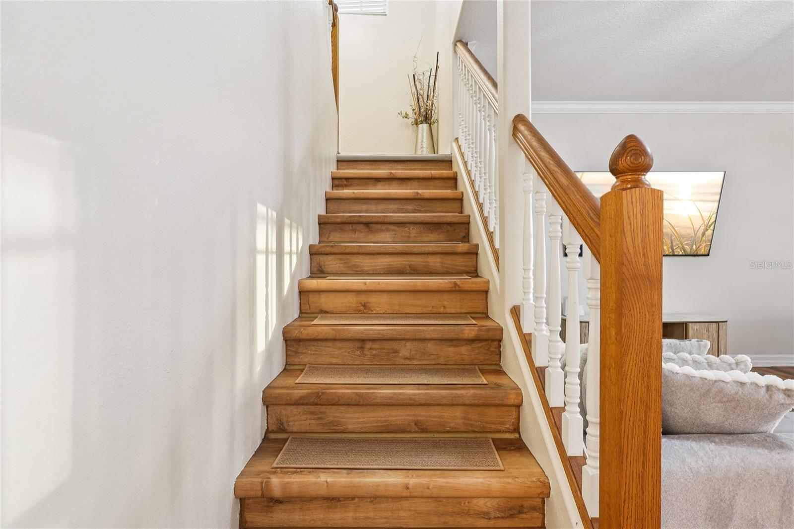 Image 21 of 60 For 215 Vista Drive