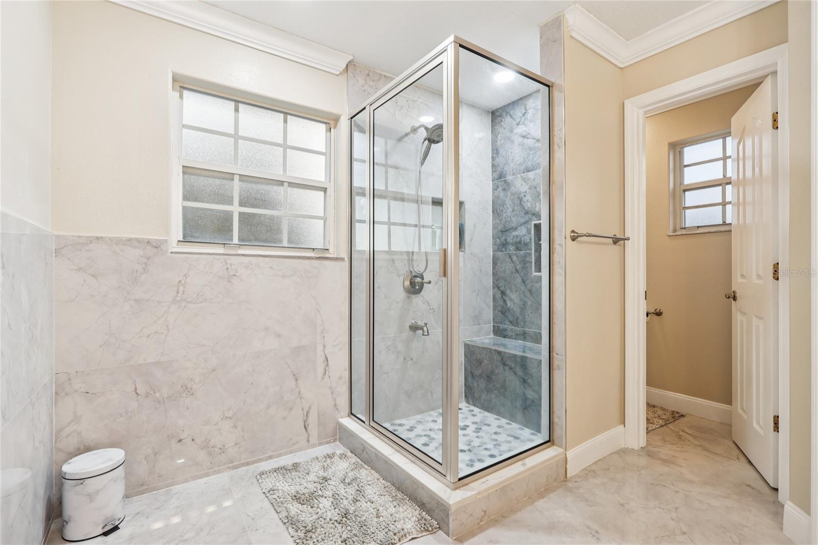 Image 34 of 60 For 215 Vista Drive