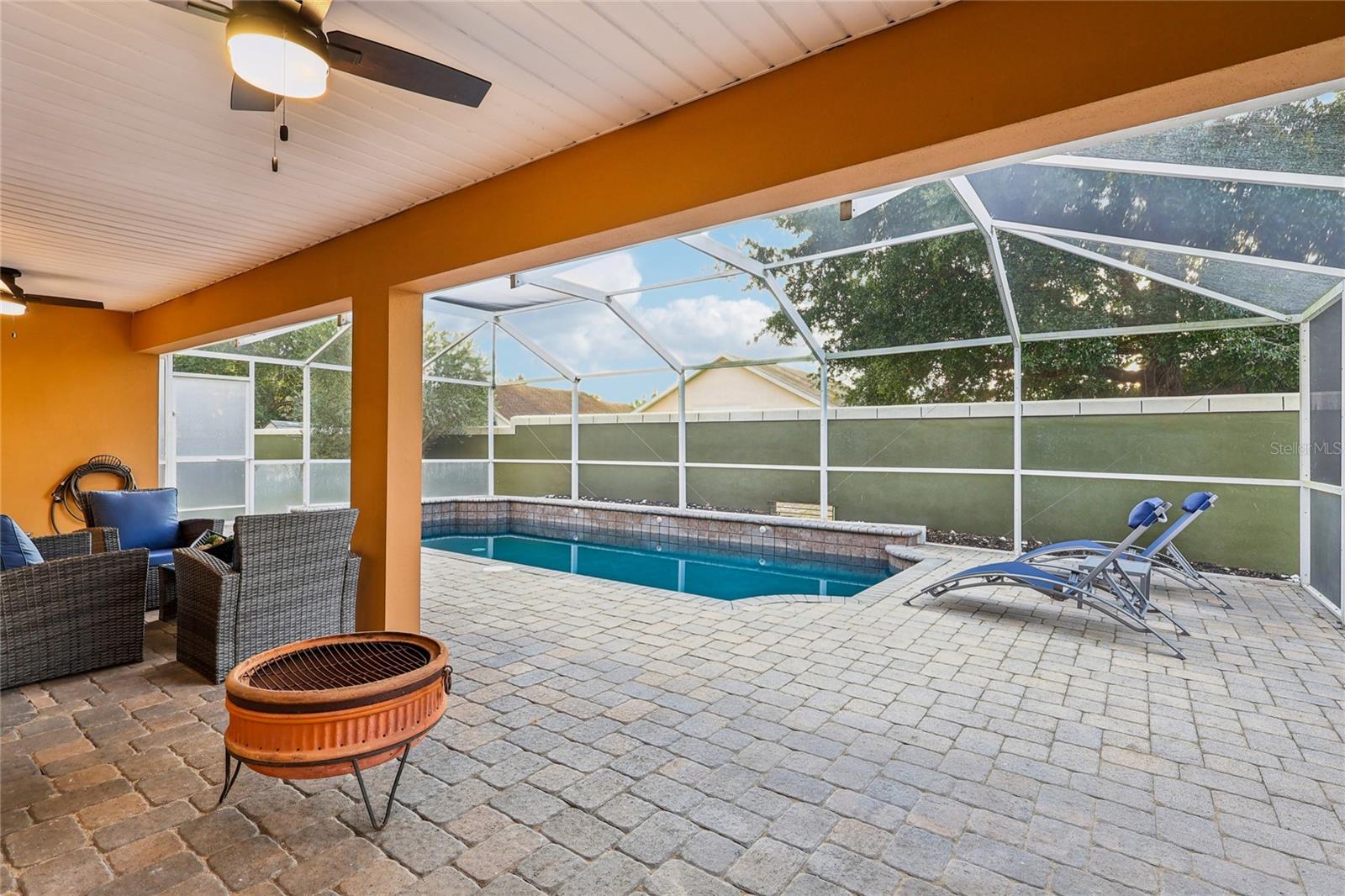 Image 39 of 60 For 215 Vista Drive