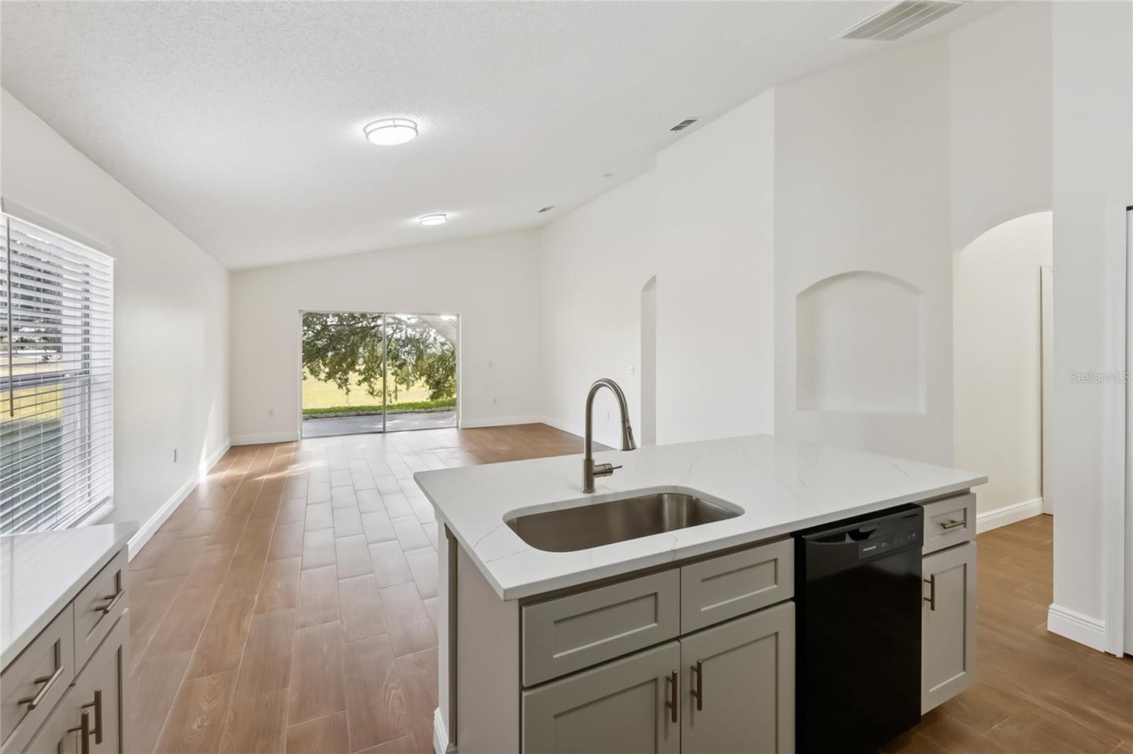 Image 11 of 38 For 221 Garberia Drive