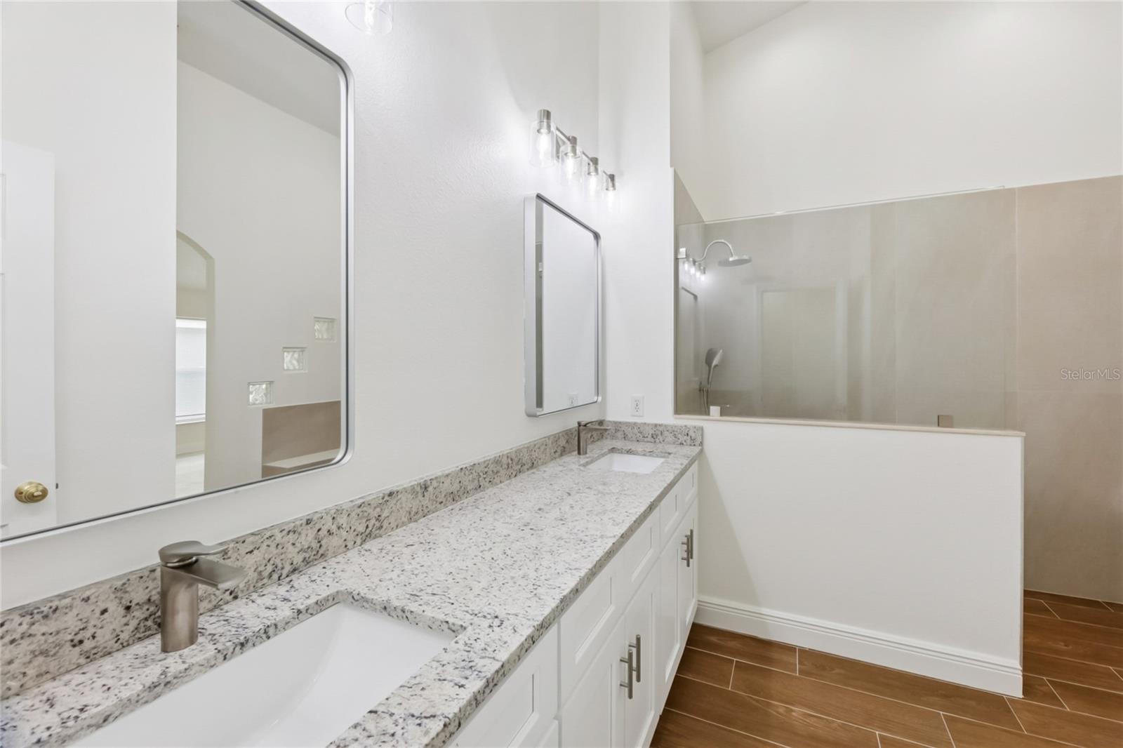 Image 27 of 38 For 221 Garberia Drive