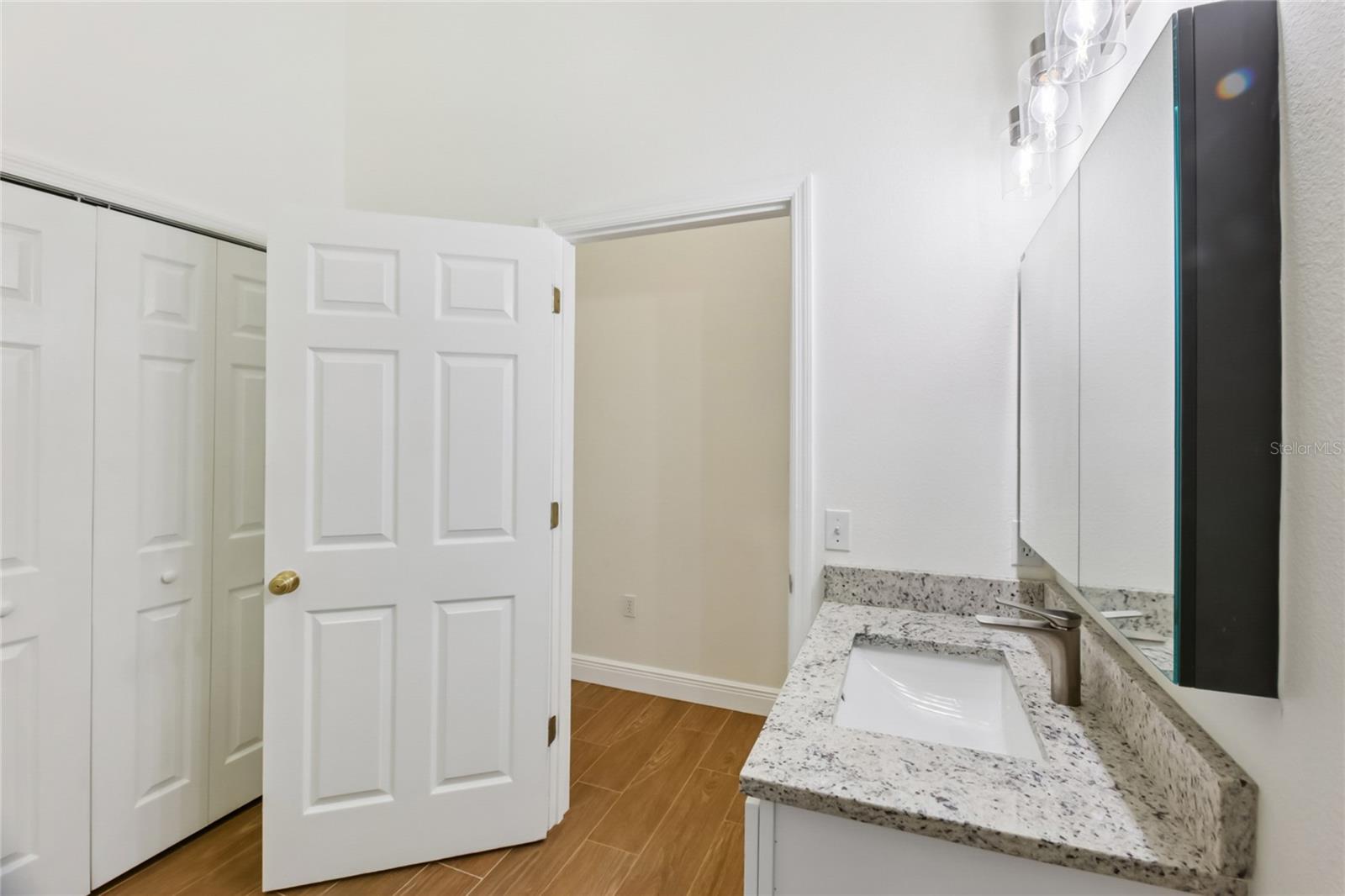 Image 29 of 38 For 221 Garberia Drive