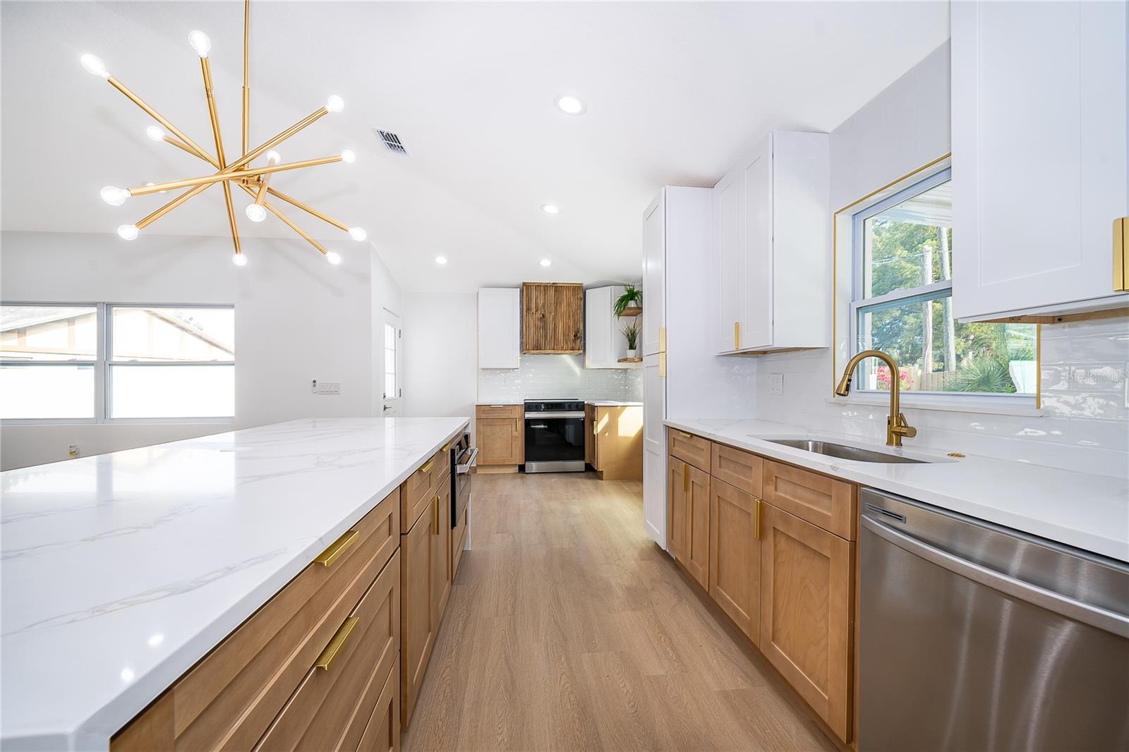 Image 12 of 42 For 5116 Jeannine Court