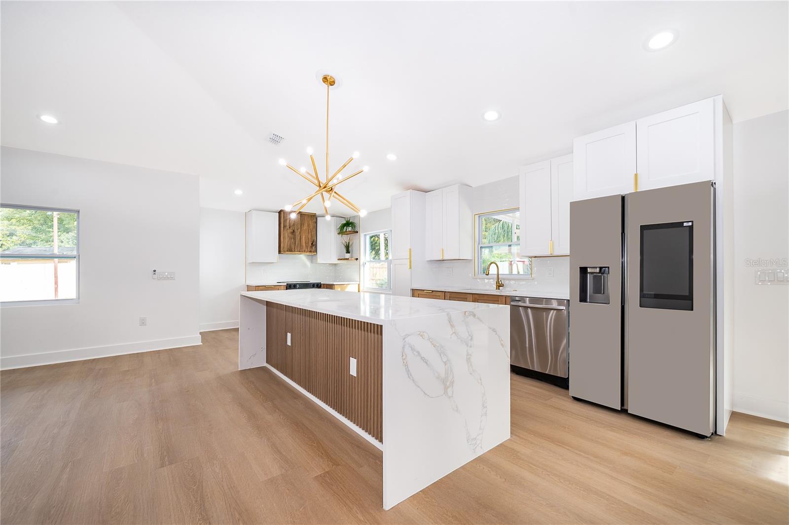 Image 13 of 42 For 5116 Jeannine Court