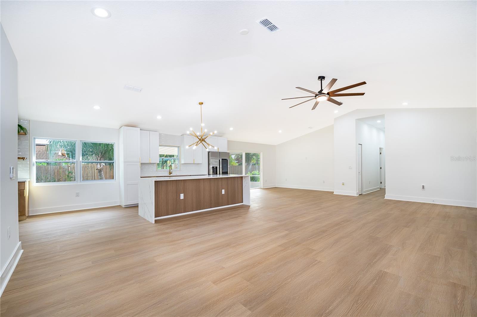 Image 14 of 42 For 5116 Jeannine Court