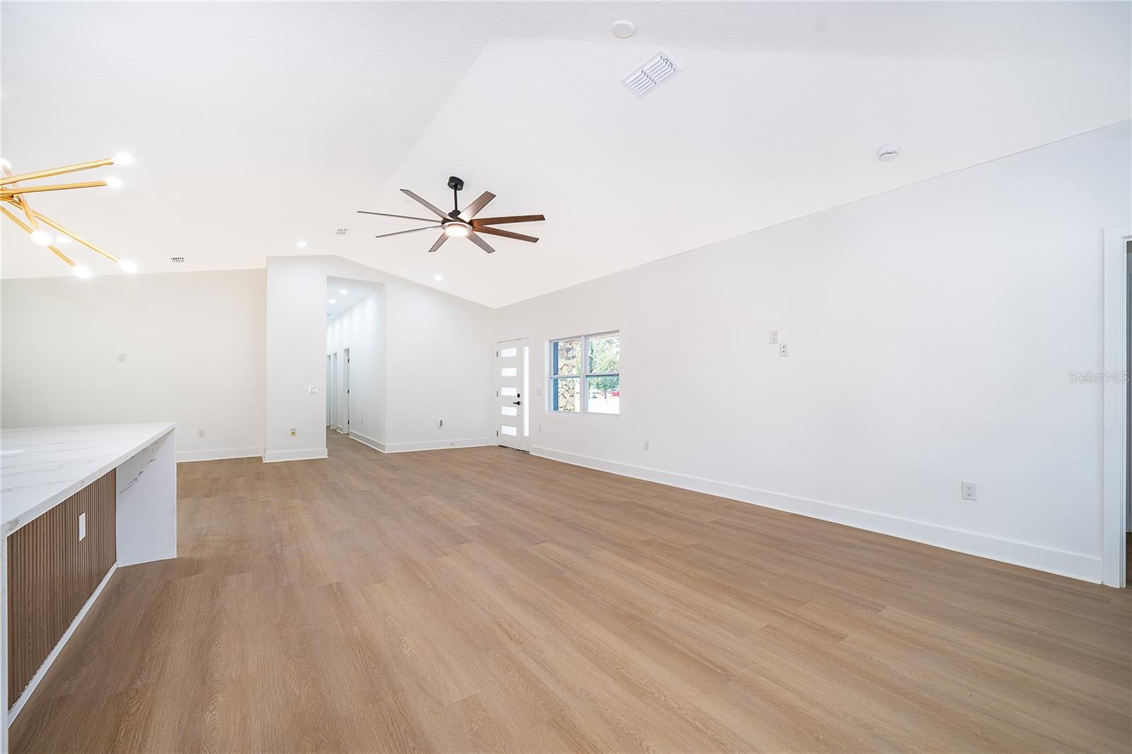 Image 15 of 42 For 5116 Jeannine Court