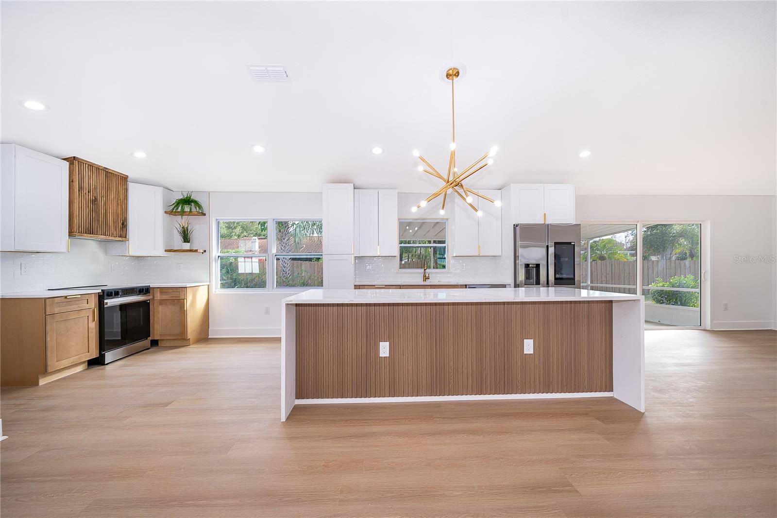 Image 16 of 42 For 5116 Jeannine Court