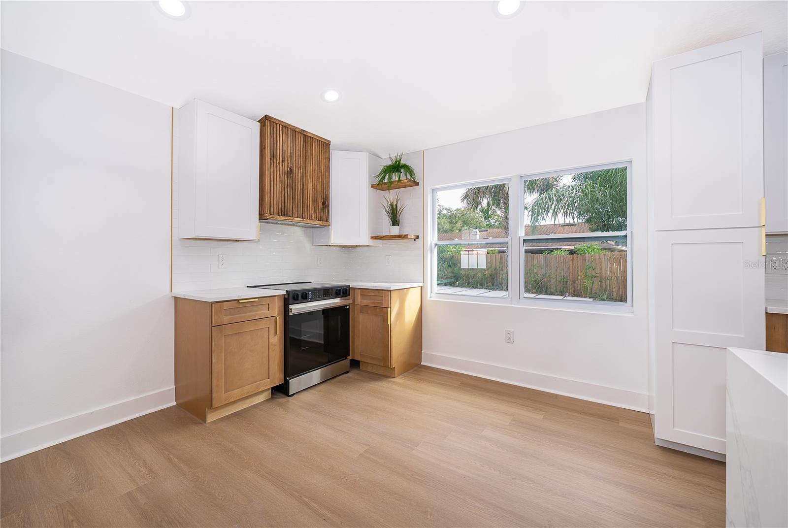 Image 17 of 42 For 5116 Jeannine Court