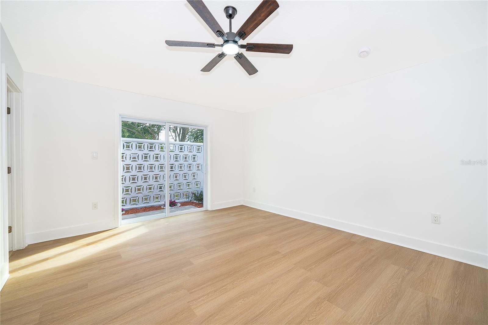 Image 20 of 42 For 5116 Jeannine Court