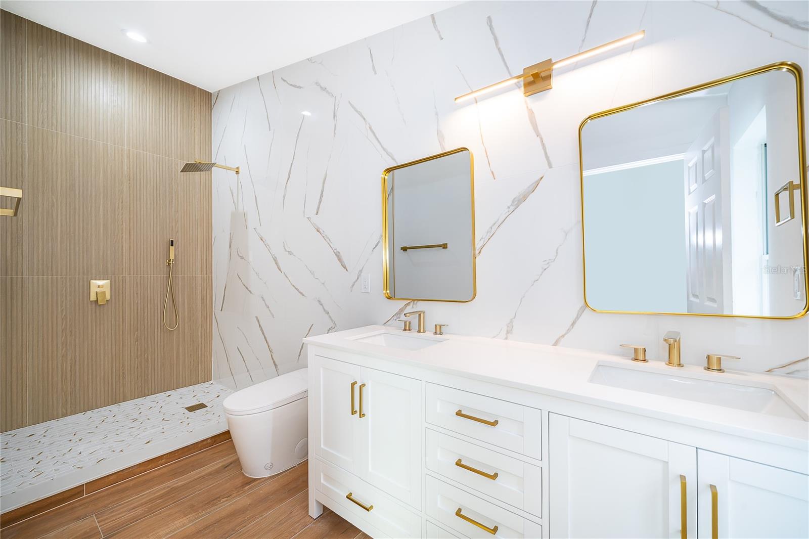 Image 22 of 42 For 5116 Jeannine Court