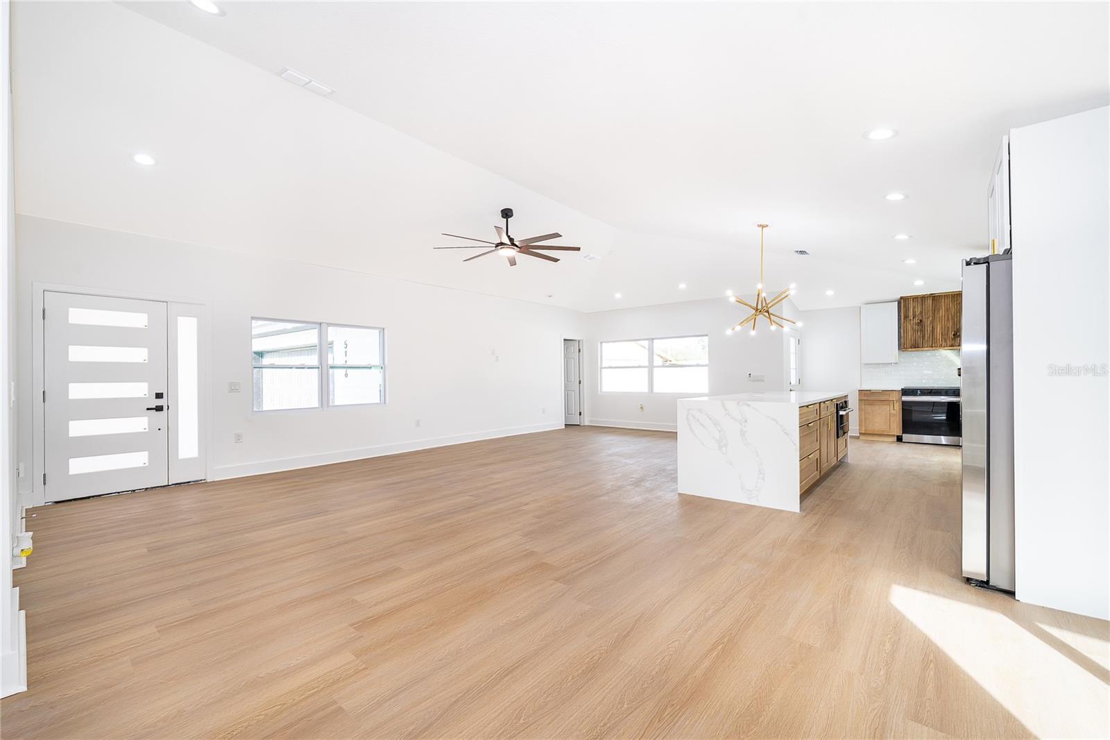 Image 6 of 42 For 5116 Jeannine Court