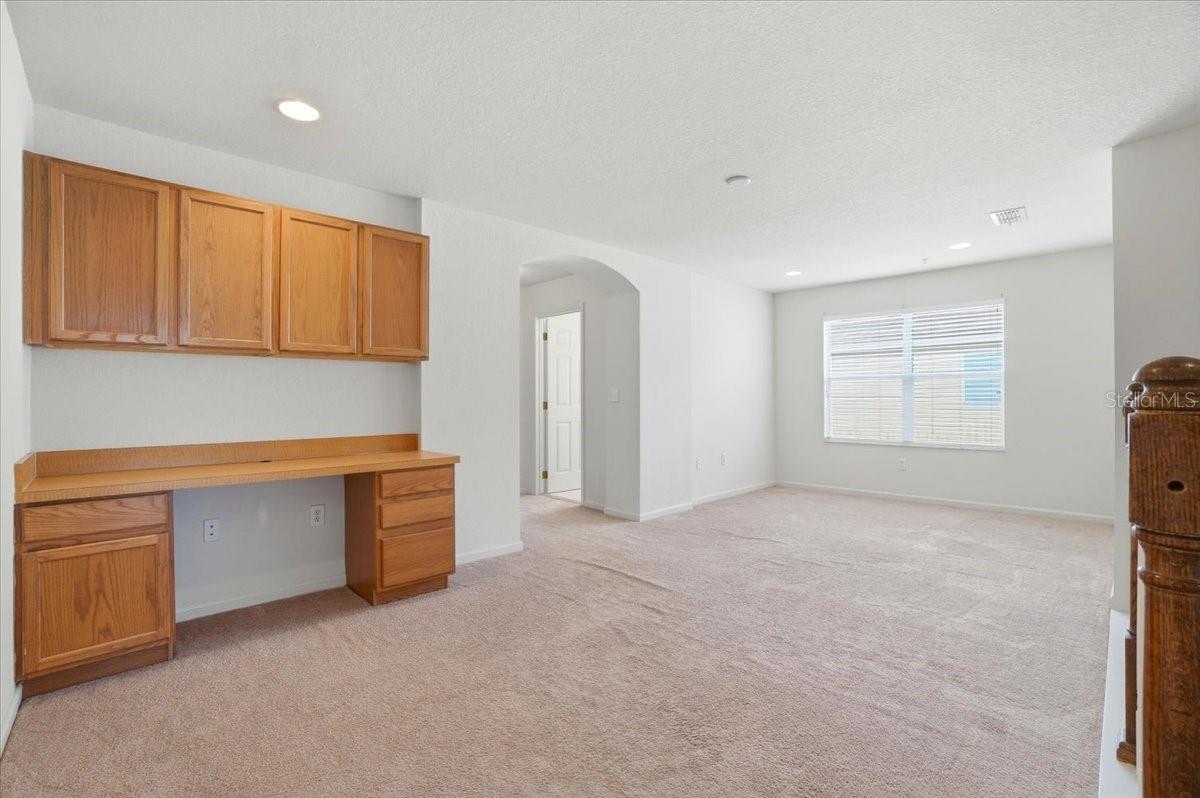 Image 15 of 41 For 3000 Ashland Lane S