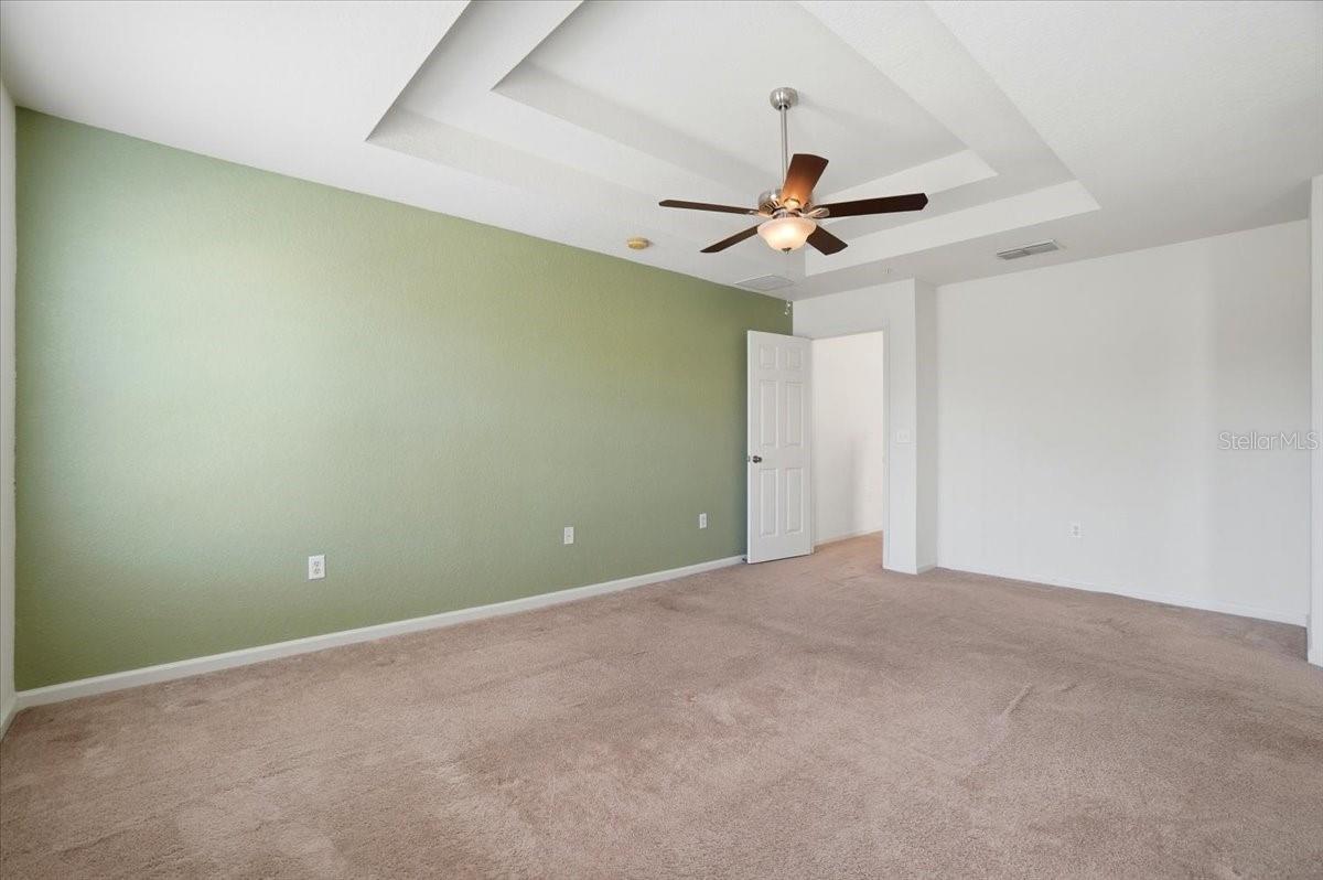 Image 19 of 41 For 3000 Ashland Lane S