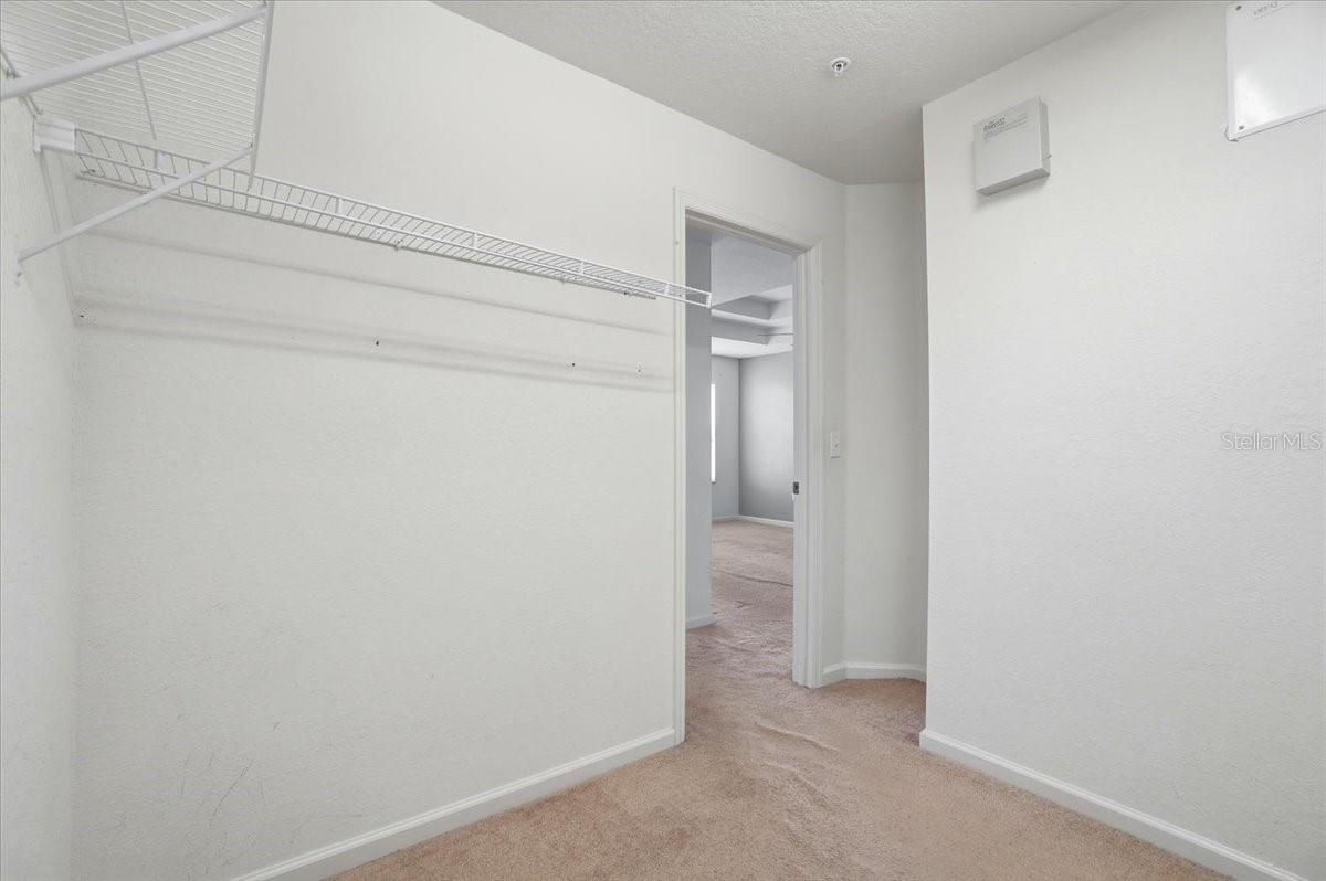 Image 20 of 41 For 3000 Ashland Lane S