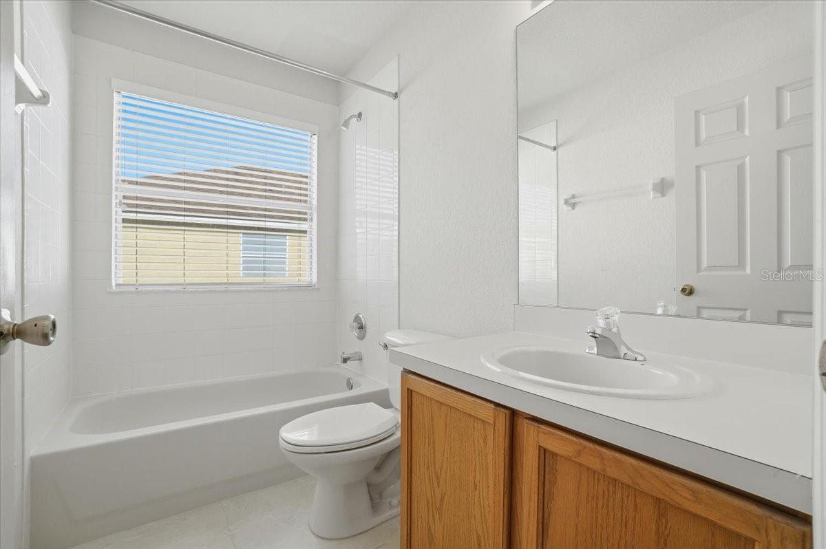 Image 23 of 41 For 3000 Ashland Lane S