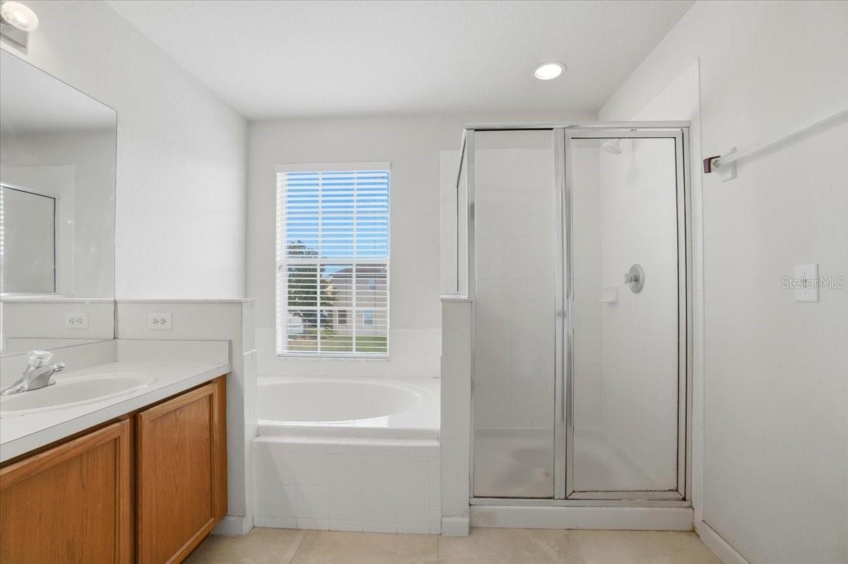 Image 26 of 41 For 3000 Ashland Lane S