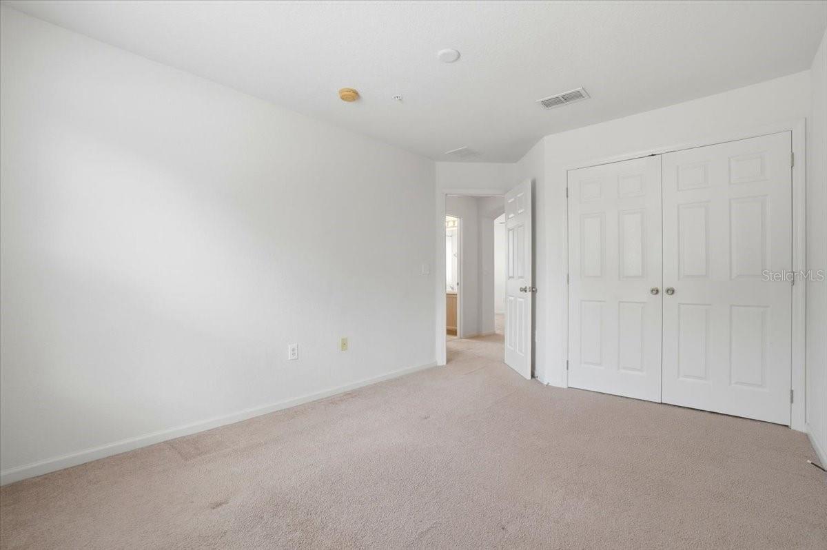 Image 29 of 41 For 3000 Ashland Lane S