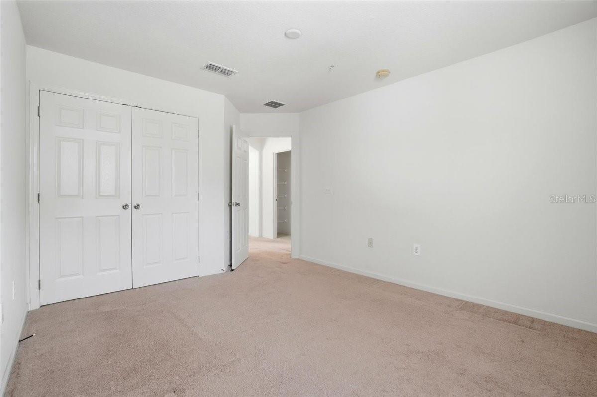 Image 31 of 41 For 3000 Ashland Lane S