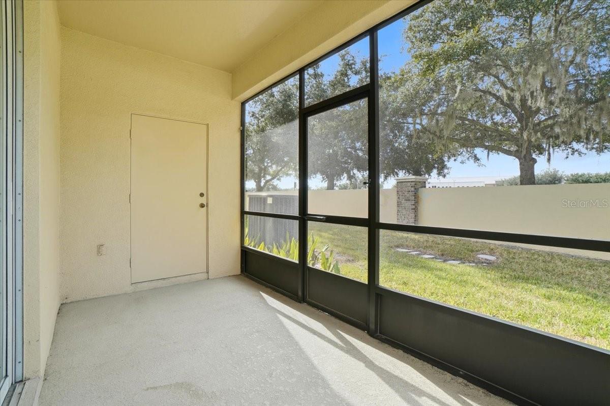 Image 38 of 41 For 3000 Ashland Lane S