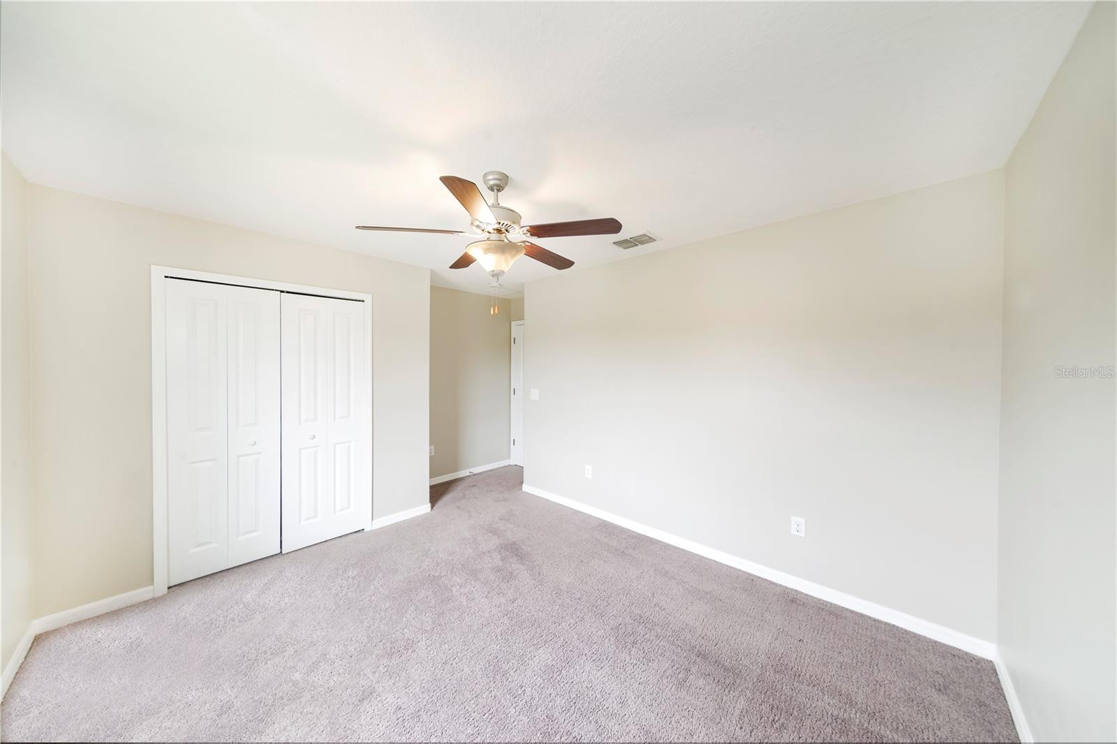 Listing photo id 9 for 10162 Carloway Hills Drive