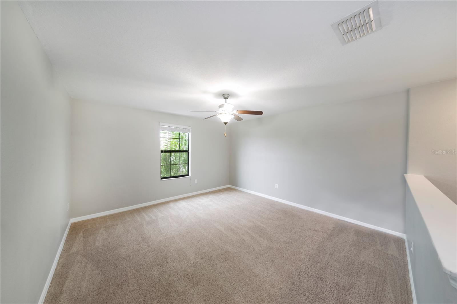 Listing photo id 13 for 10162 Carloway Hills Drive