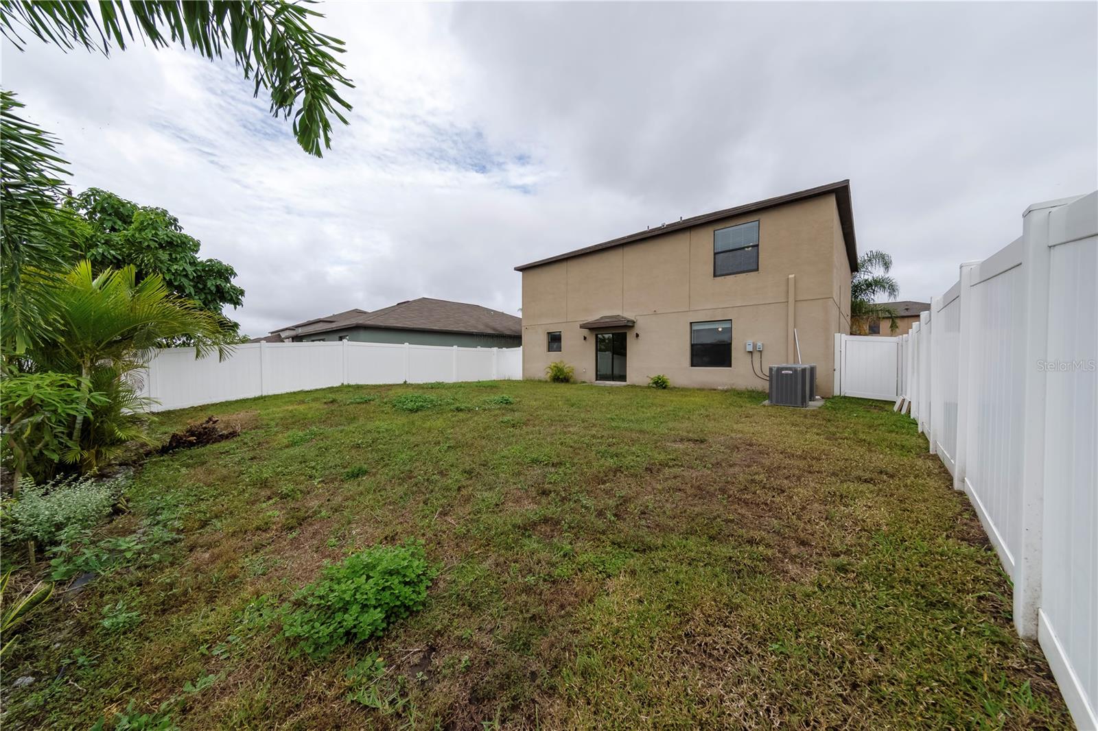 Listing photo id 26 for 10162 Carloway Hills Drive