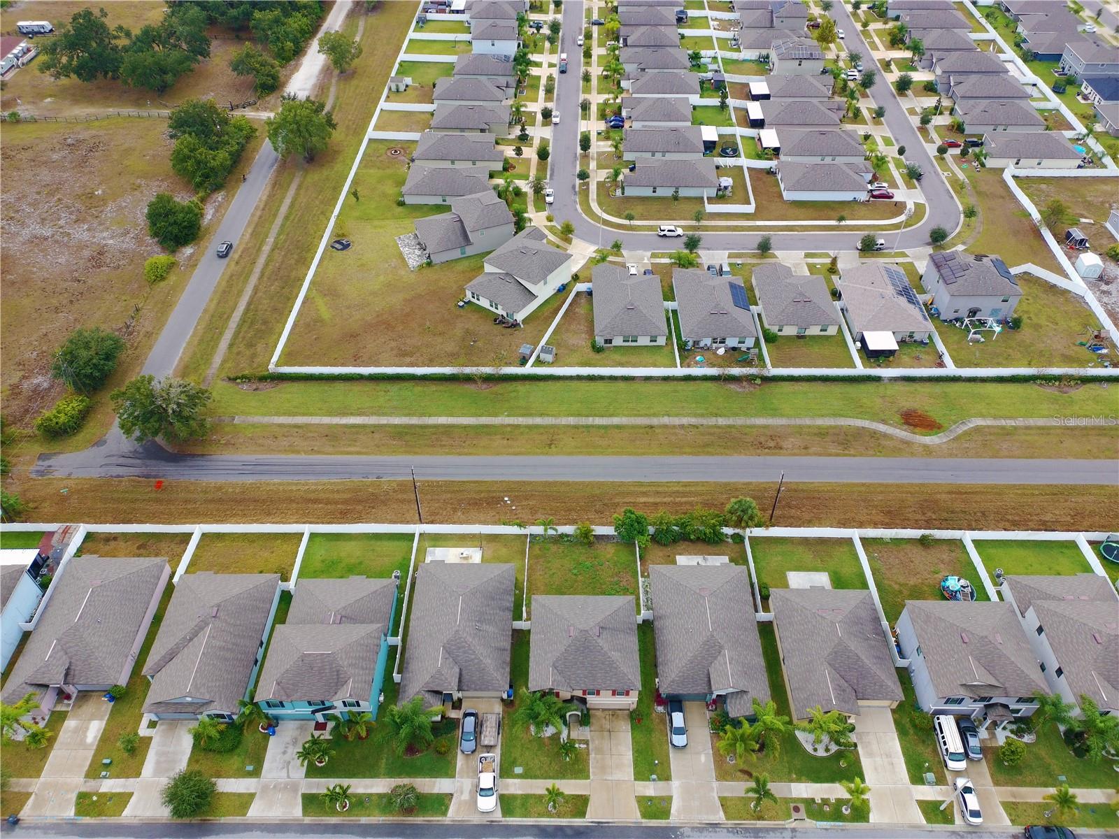 Listing photo id 29 for 10162 Carloway Hills Drive