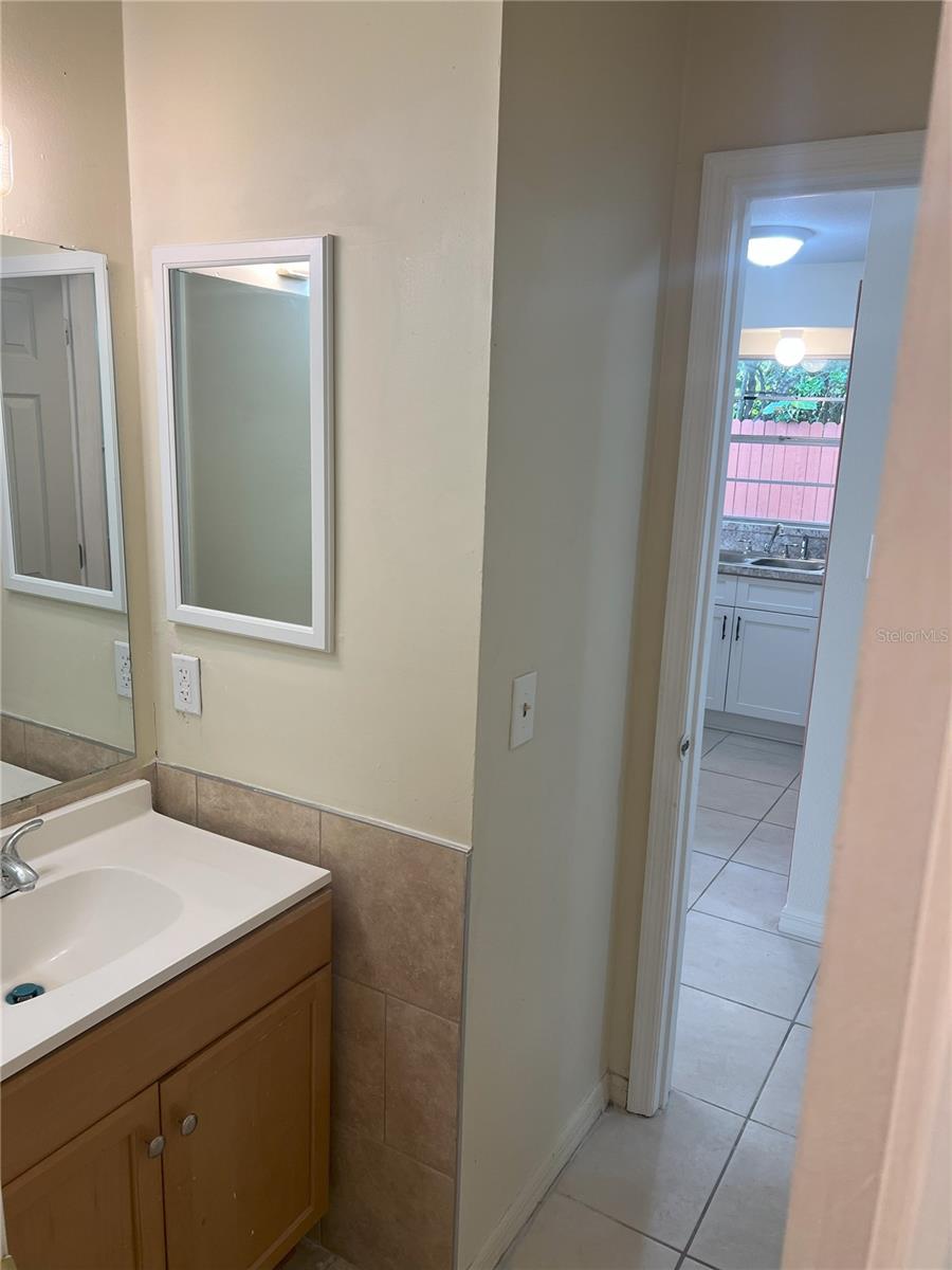 Image 9 of 13 For 953 Monroe Court