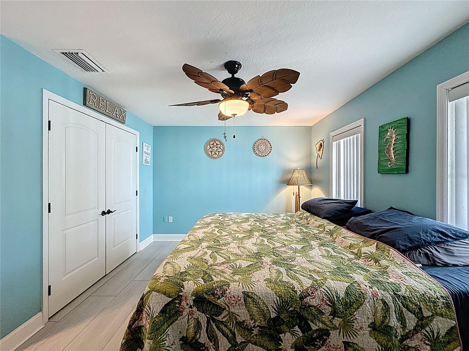 Image 13 of 56 For 414 Oakridge Avenue