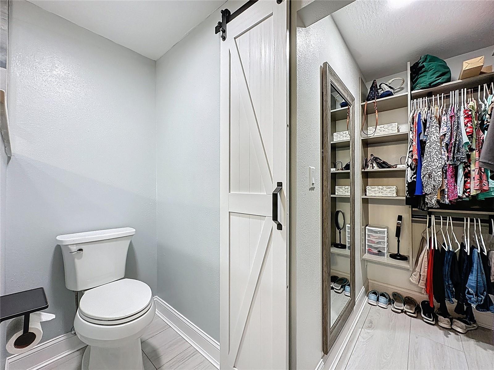 Image 20 of 56 For 414 Oakridge Avenue