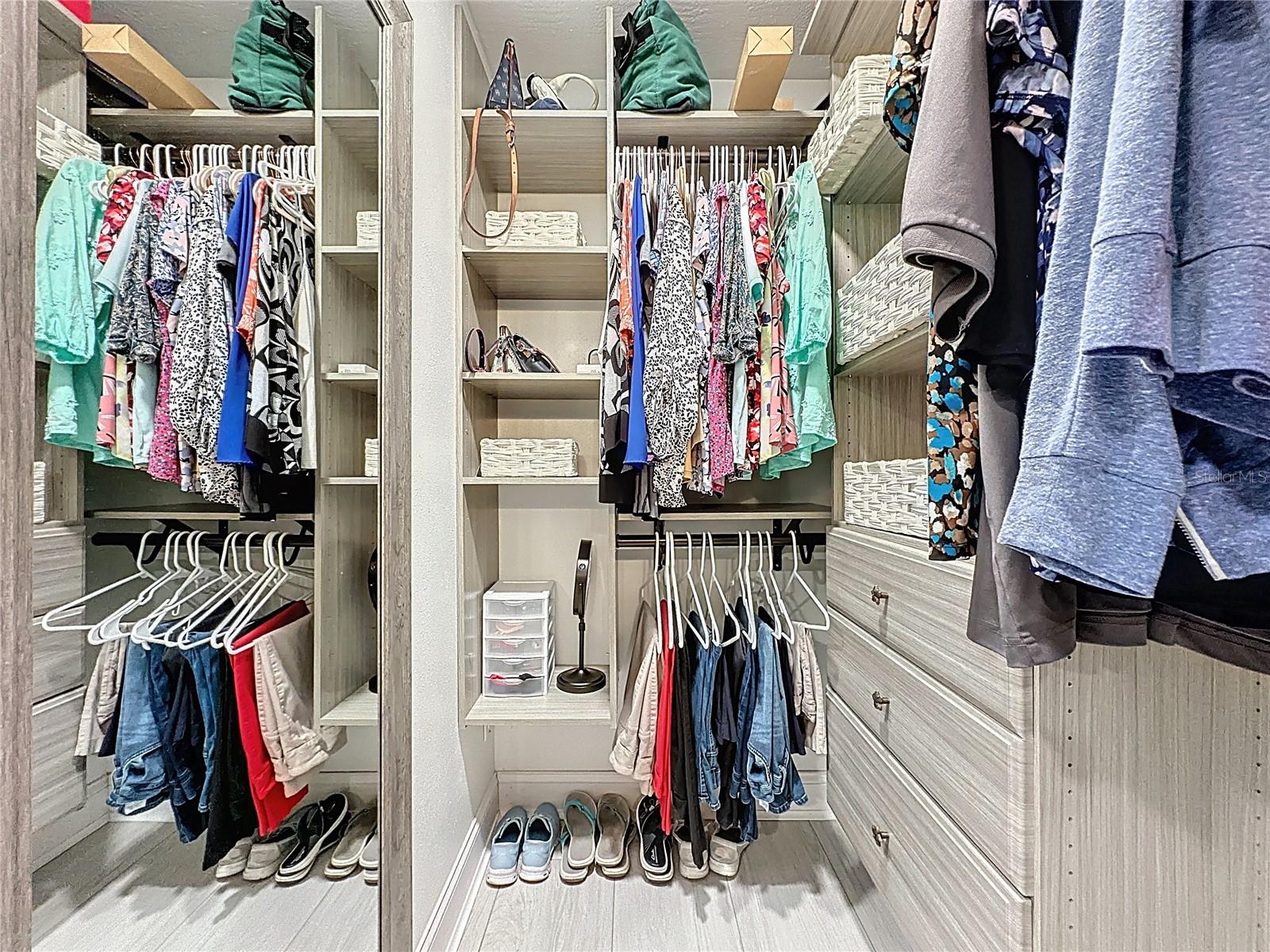 Image 21 of 56 For 414 Oakridge Avenue