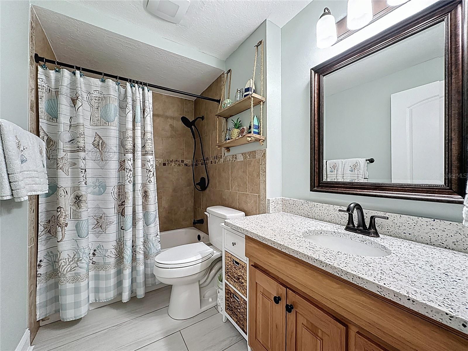 Image 23 of 56 For 414 Oakridge Avenue