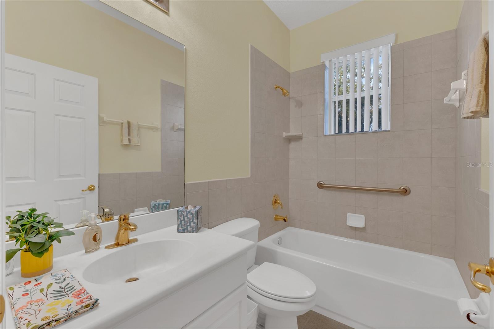 Image 12 of 21 For 3401 Home Town Lane