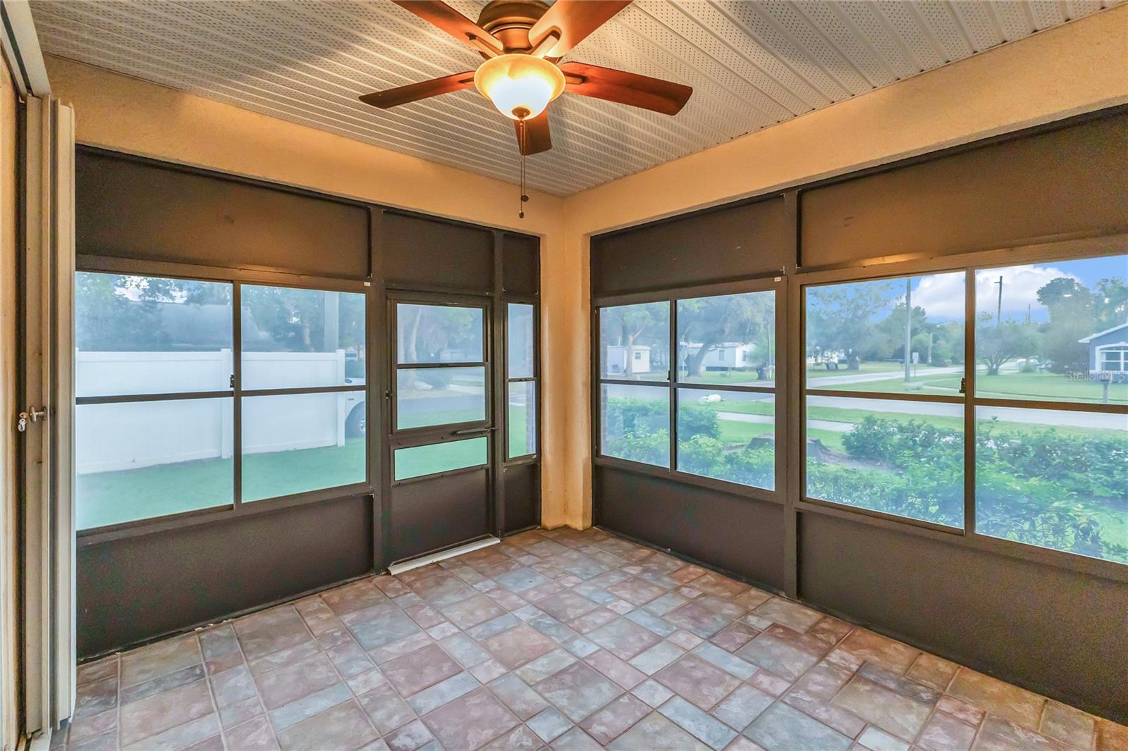 Image 16 of 21 For 3401 Home Town Lane