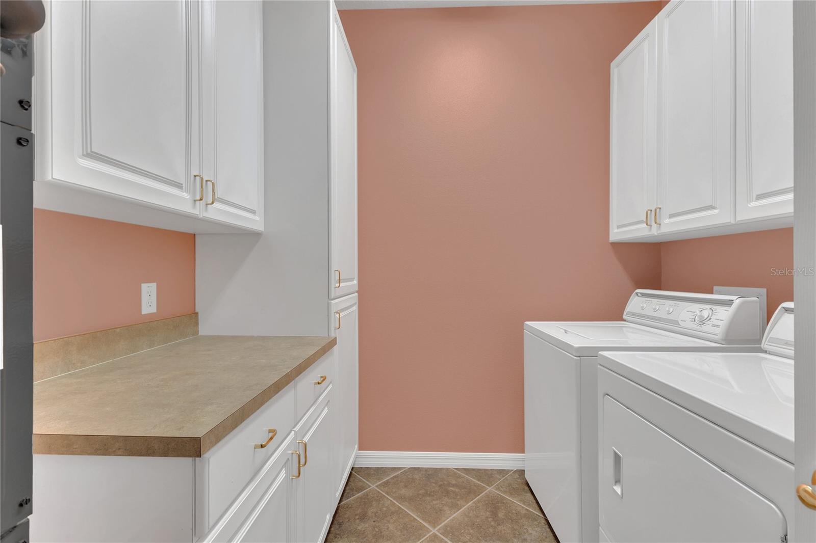 Image 9 of 21 For 3401 Home Town Lane