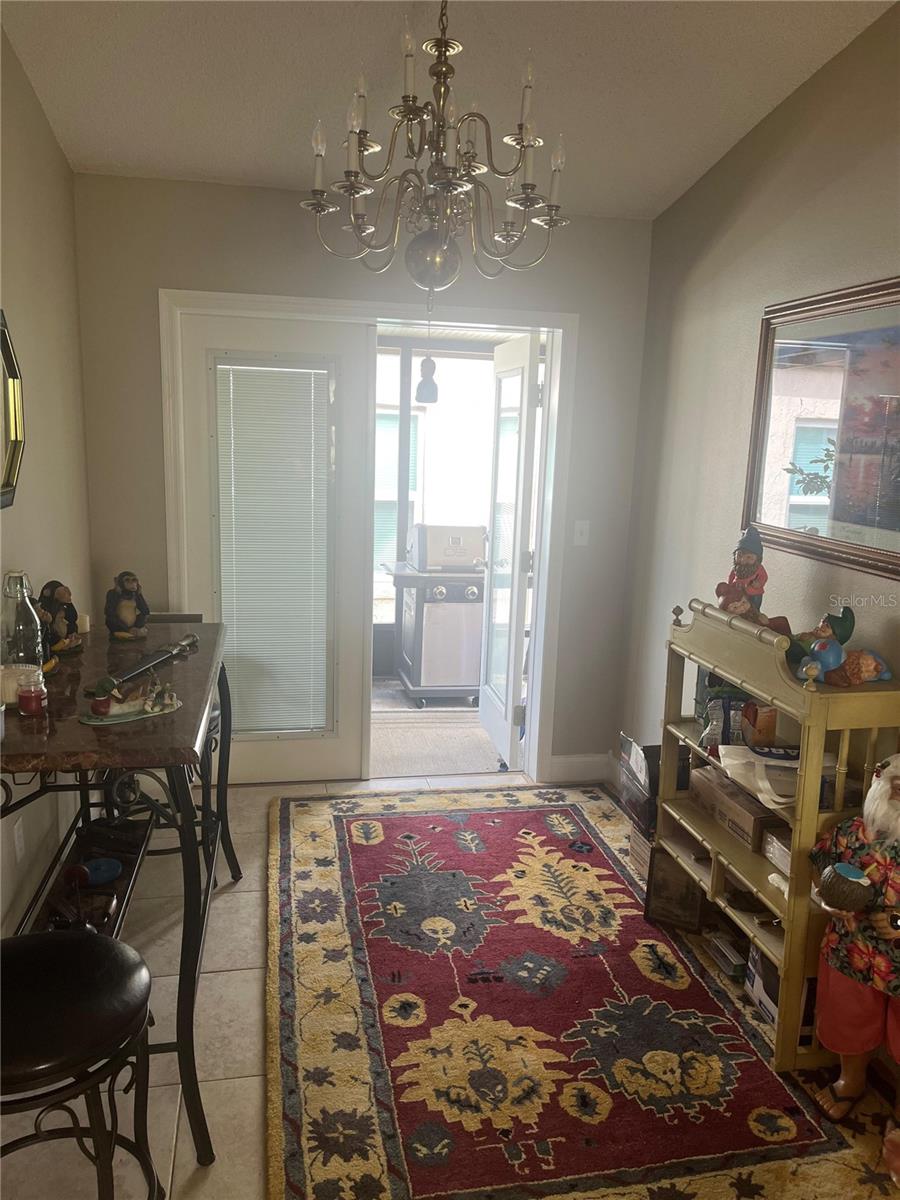 Image 2 of 9 For 1829 Nicaragua Way Ne