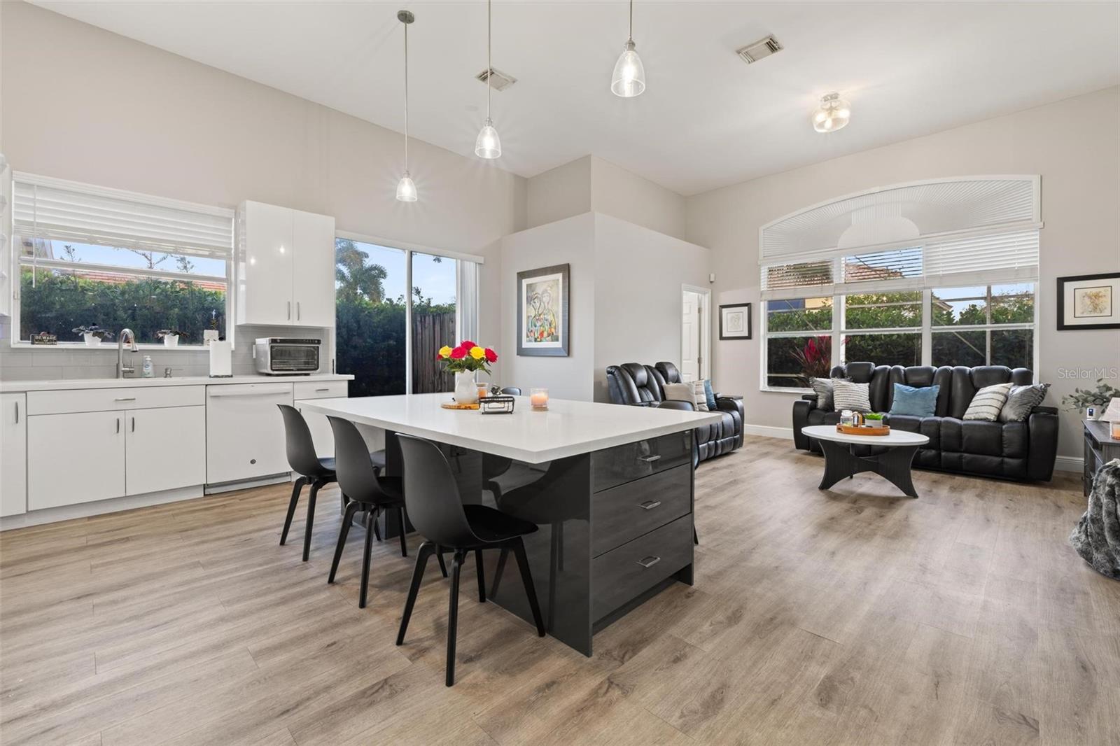 Image 12 of 54 For 343 187th Terrace