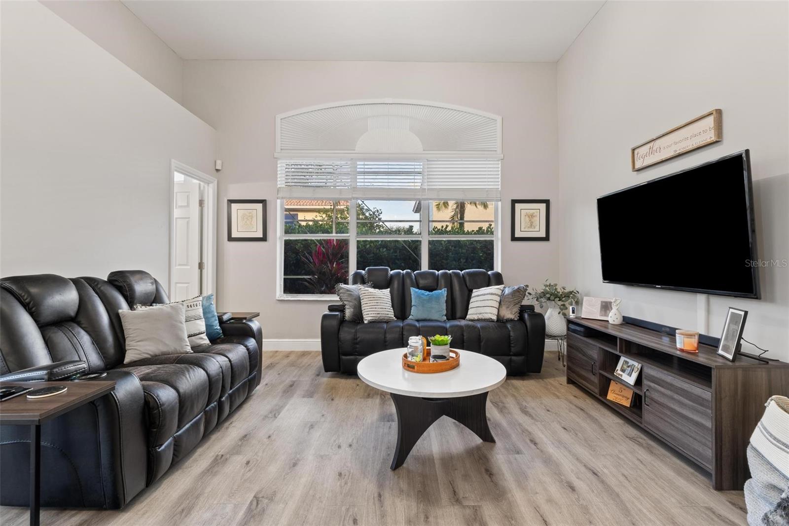 Image 18 of 54 For 343 187th Terrace