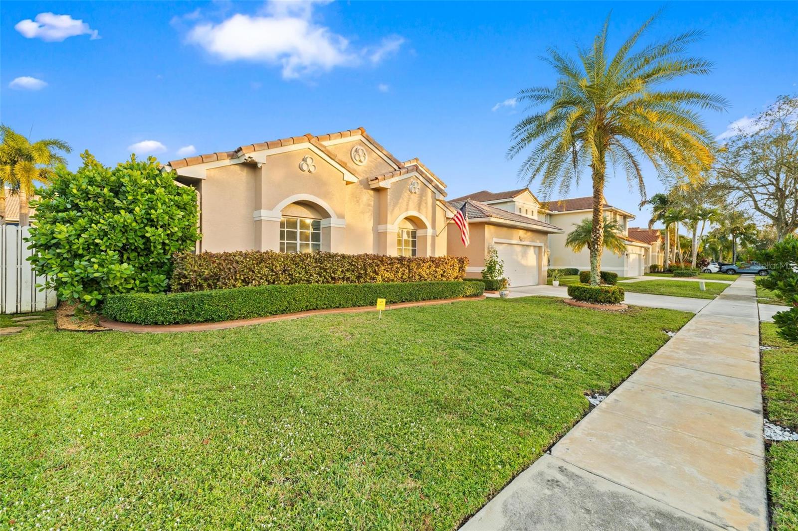 Image 2 of 54 For 343 187th Terrace