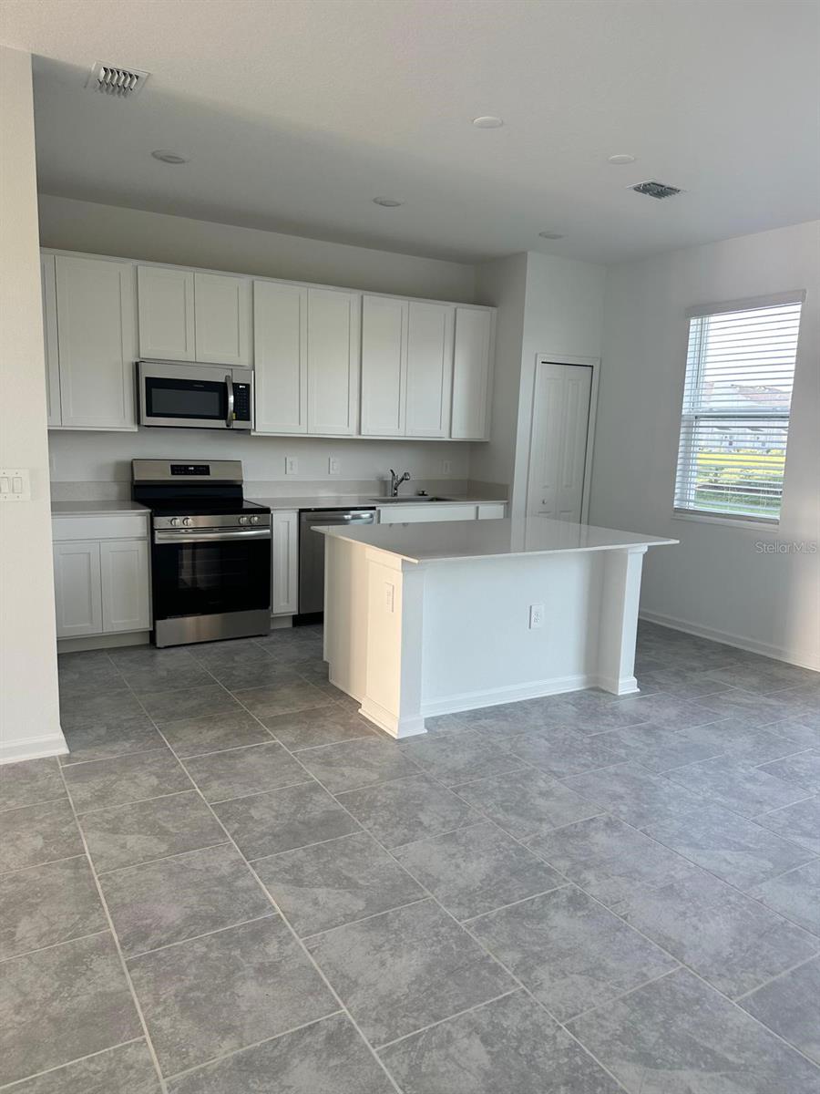 Image 3 of 15 For 2772 Pierr Street