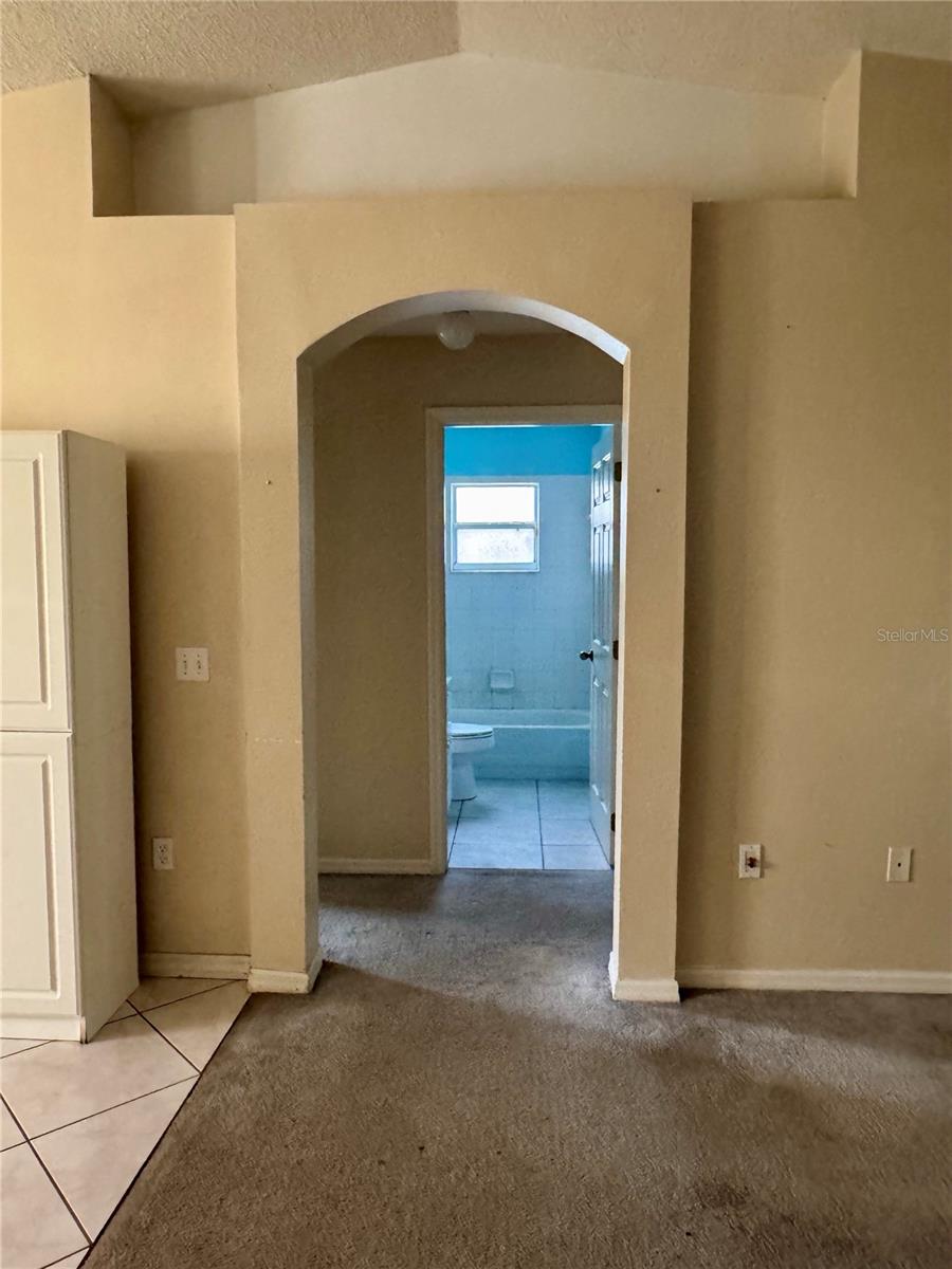 Image 9 of 15 For 405 Arkansas Court