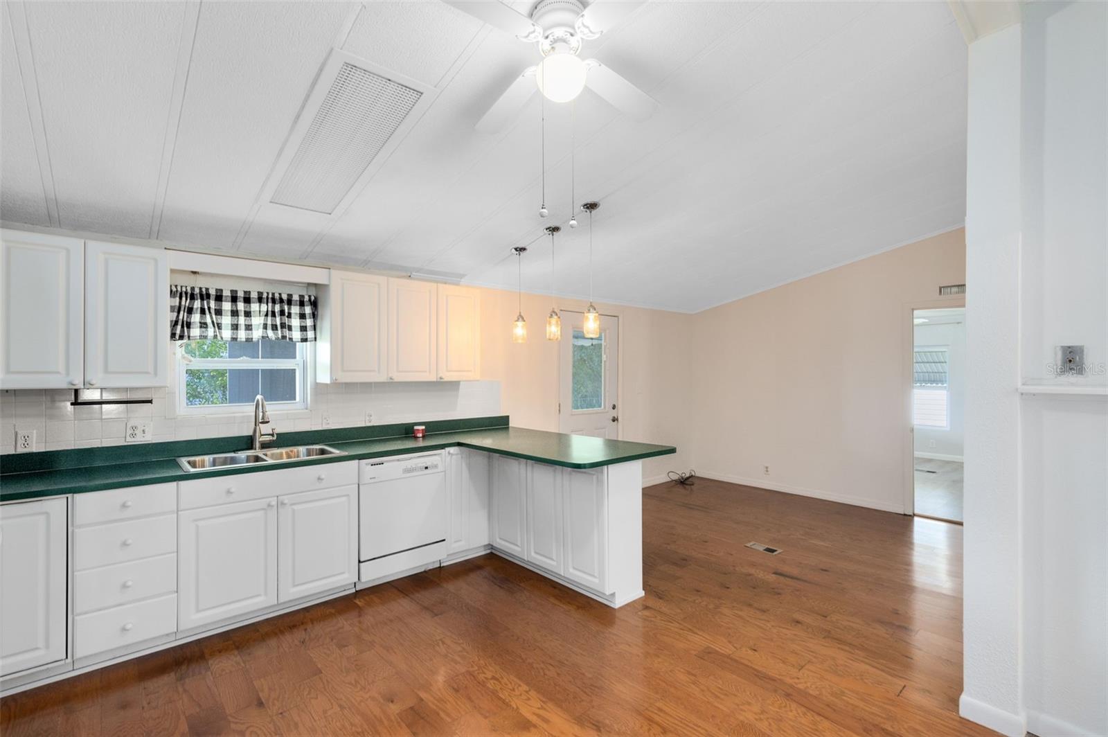 Image 8 of 28 For 2054 Bradley Drive