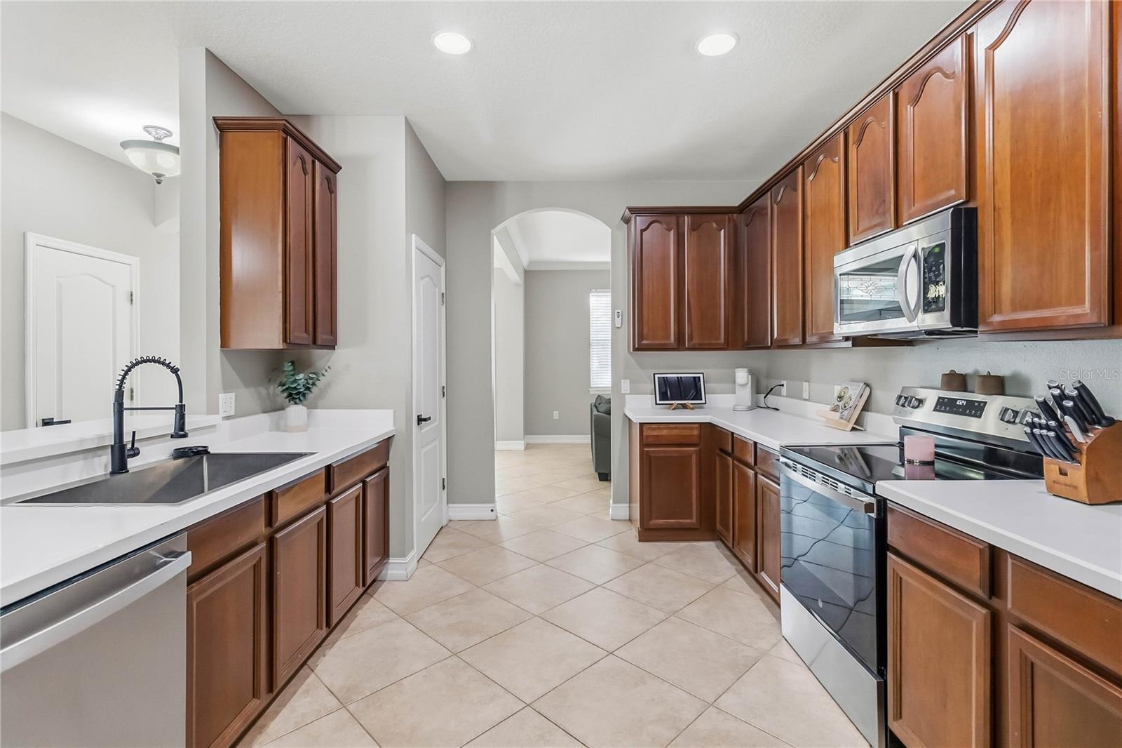 Image 18 of 100 For 3308 Primrose Willow Drive