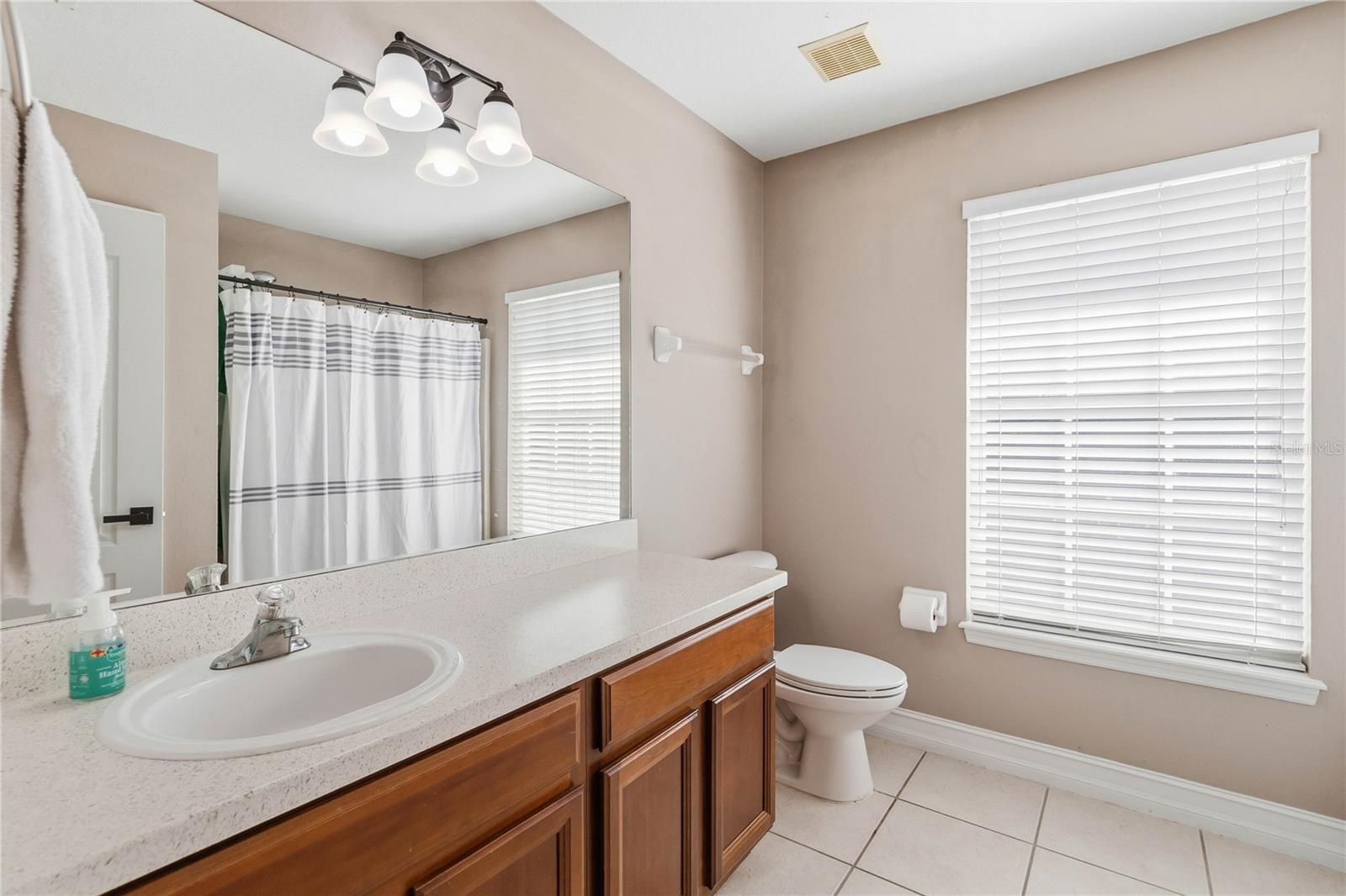 Image 38 of 100 For 3308 Primrose Willow Drive