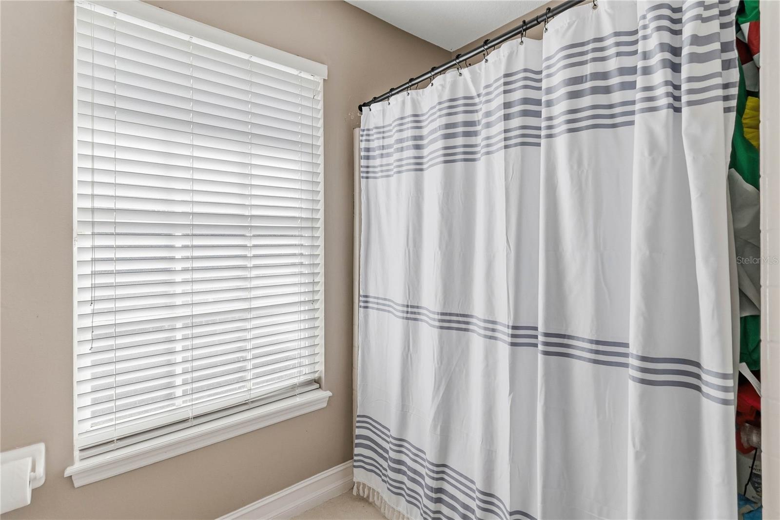 Image 39 of 100 For 3308 Primrose Willow Drive