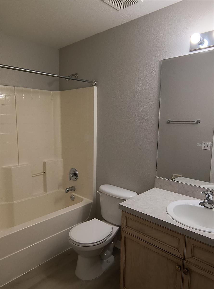 Image 18 of 31 For 320 Puffer Court