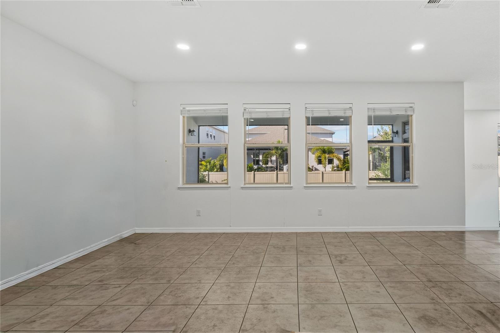 Image 20 of 57 For 14978 Fells Lane