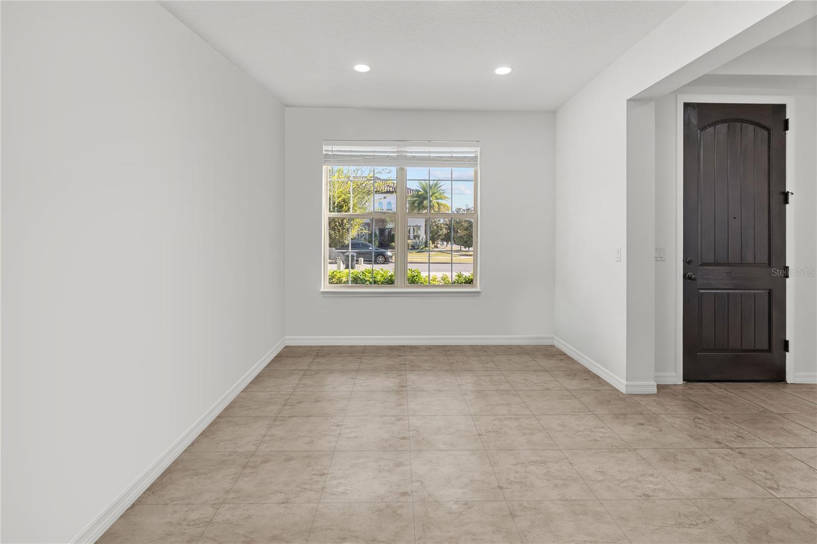 Image 22 of 57 For 14978 Fells Lane