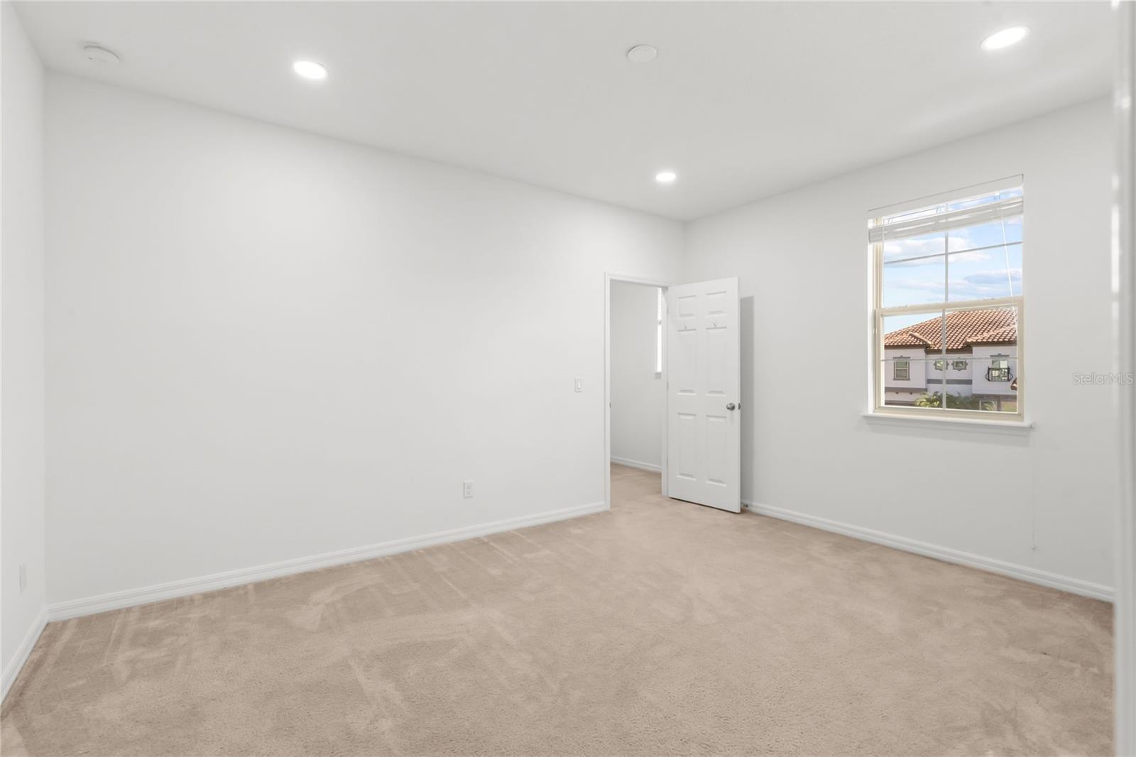 Image 48 of 57 For 14978 Fells Lane